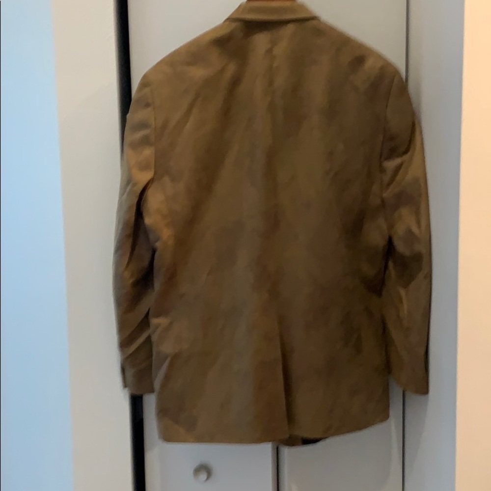 Tan shade sport coat like new - Picture 2 of 2